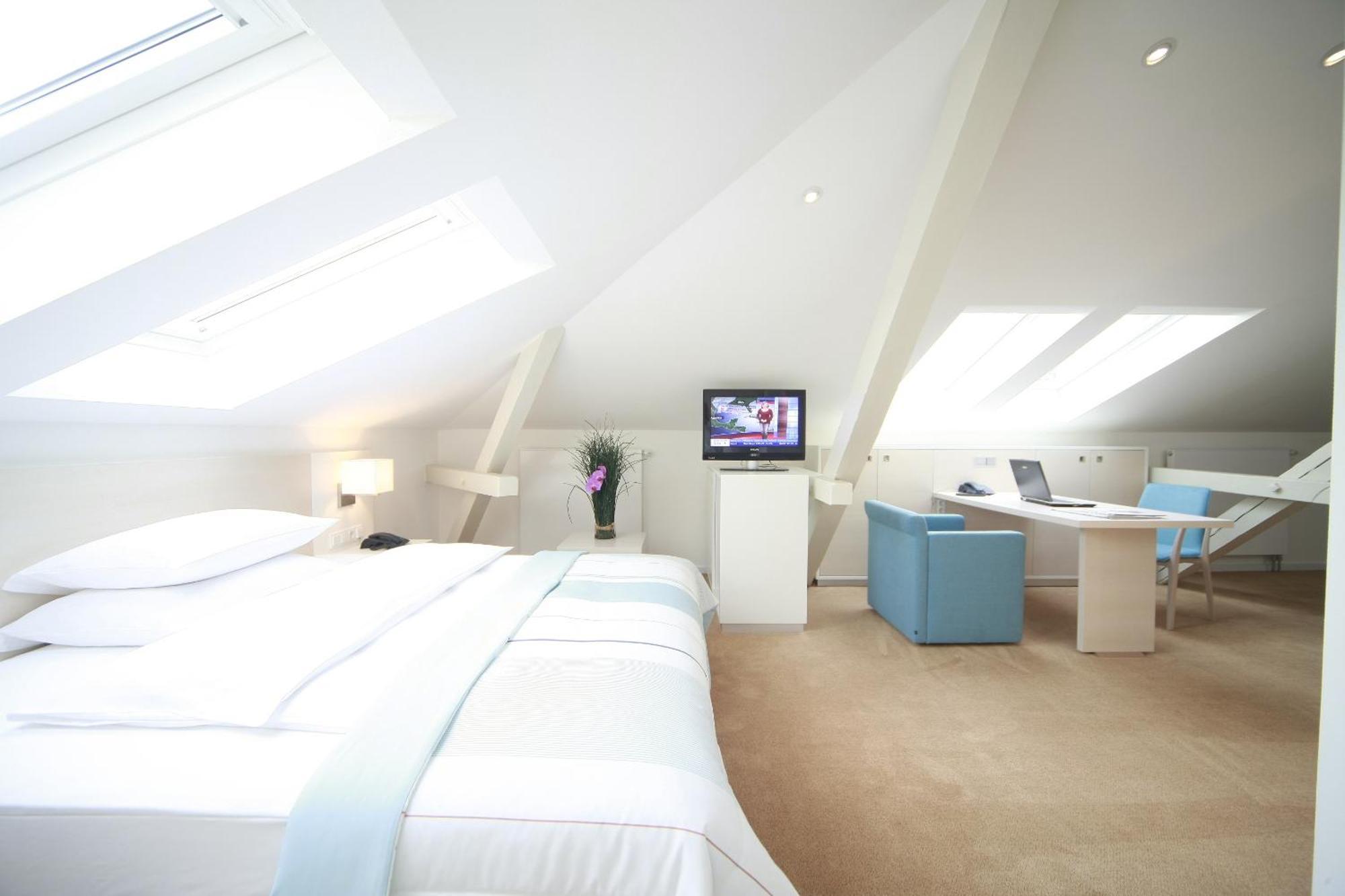 Hotel Navigare Buxtehude Exterior photo