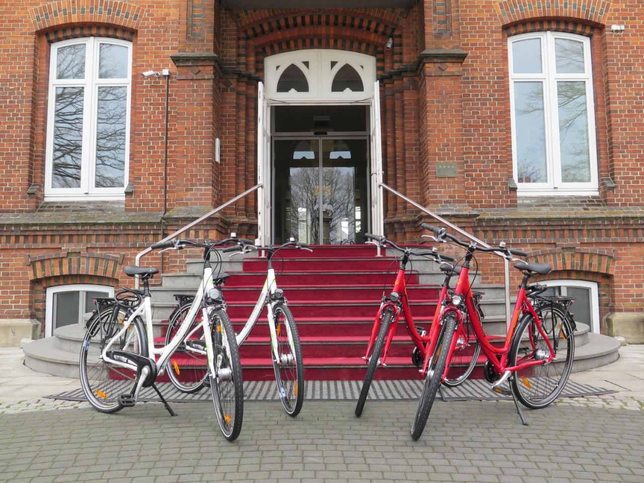 Hotel Navigare Buxtehude Exterior photo